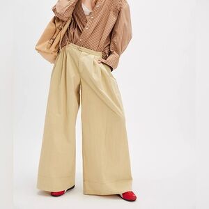 Wide-Leg Pants Tan